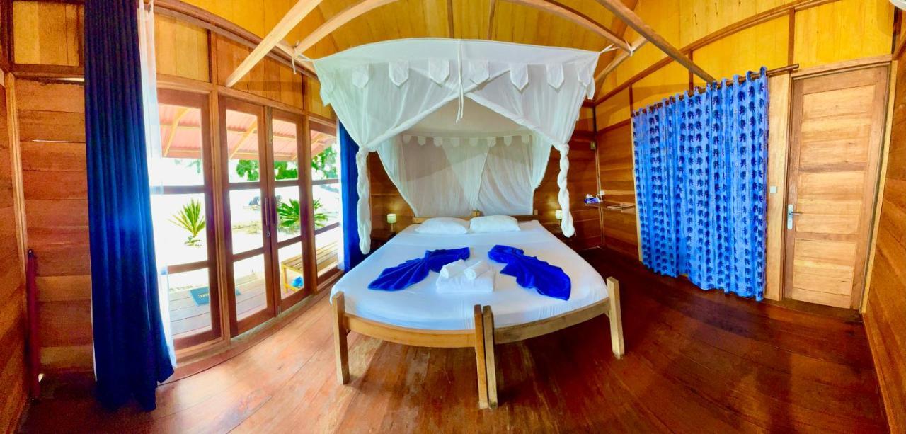 Agusta Eco Resort Pulau Mansuar Eksteriør bilde