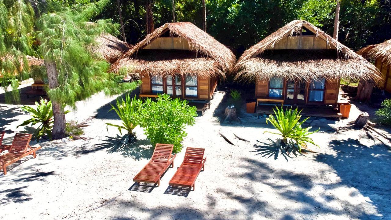 Agusta Eco Resort Pulau Mansuar Eksteriør bilde